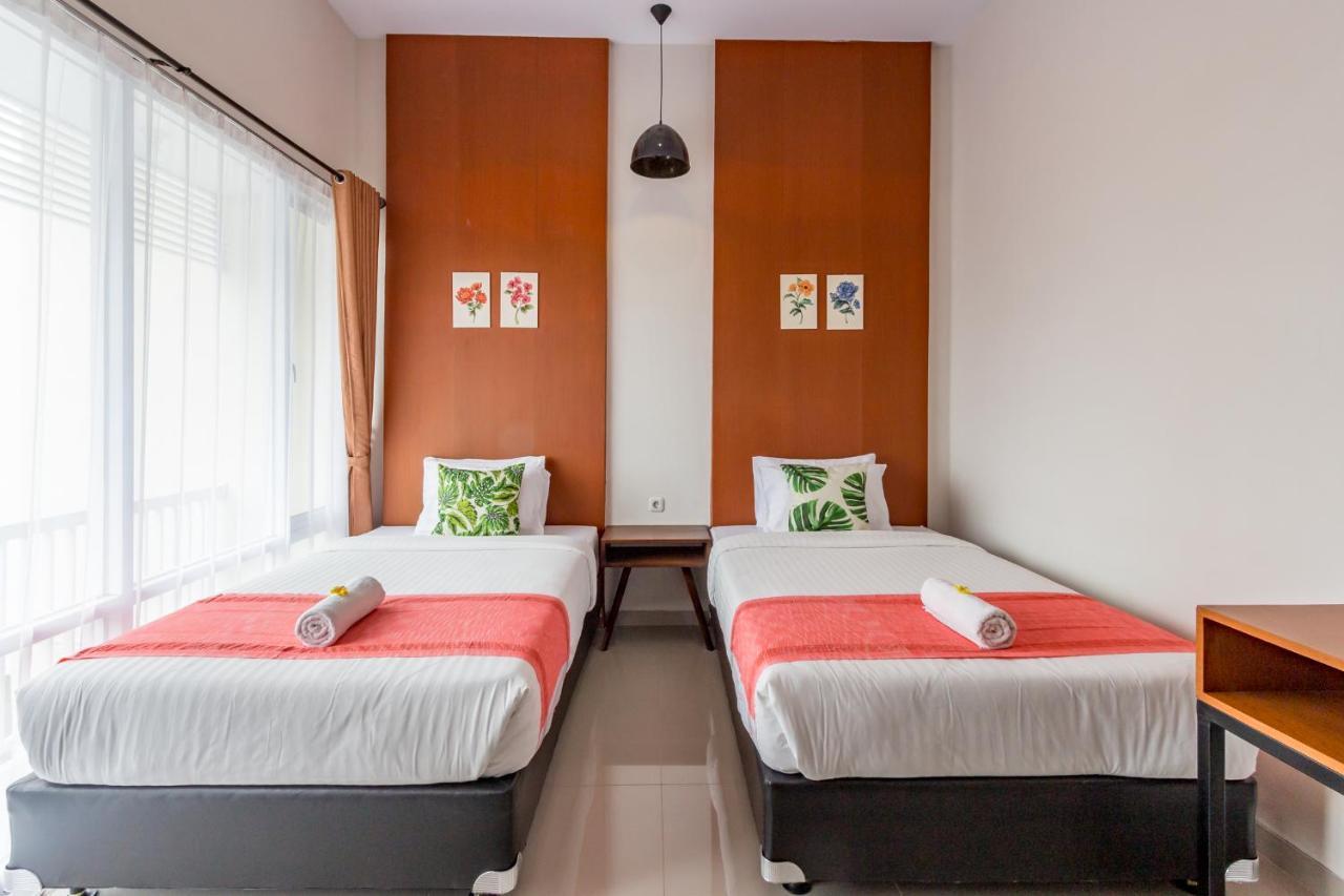 Omah Manis Hostel Yogyakarta Exterior photo